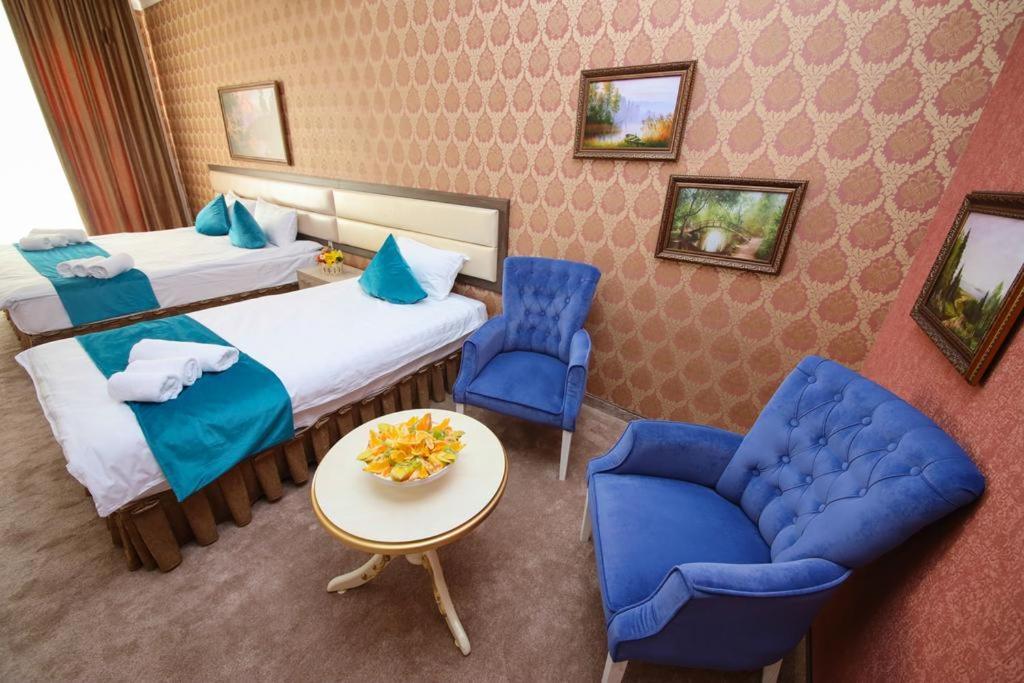 Hotel Globus Tashkent Ngoại thất bức ảnh